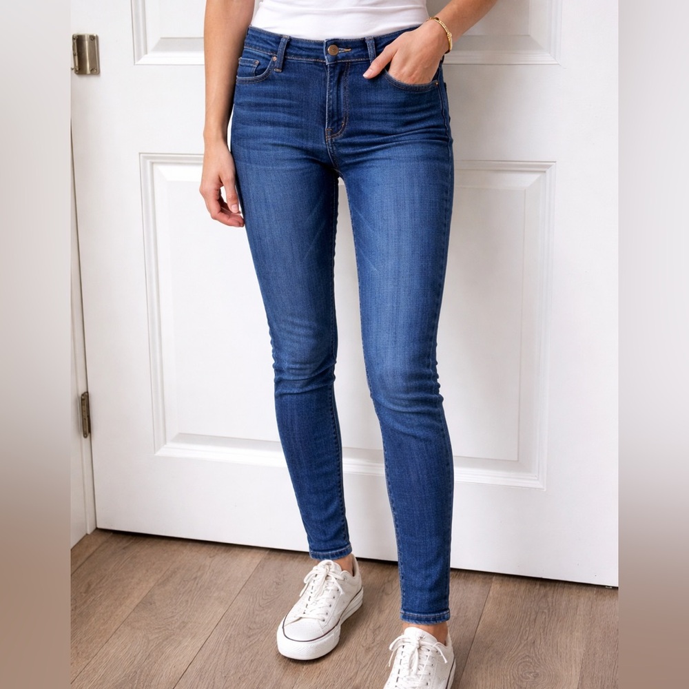 Banana Republic Slim Fit Jeans – Size 26 – Medium Wash